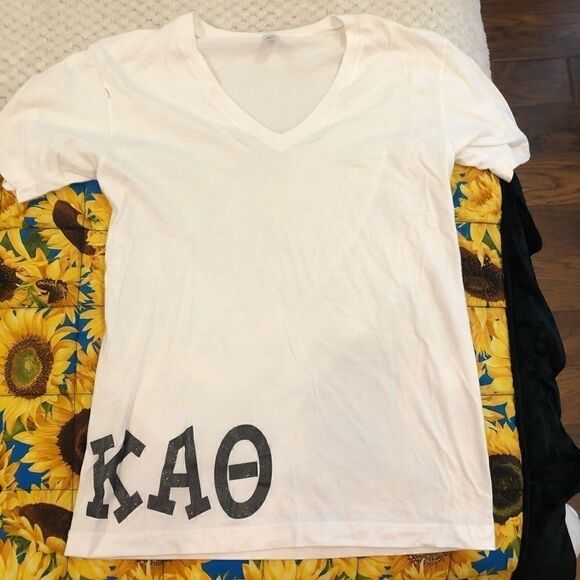 NWOT Kappa alpha theta sorority white v neck tee - Picture 1 of 1
